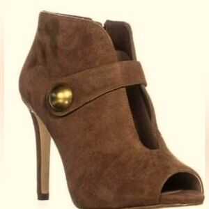 Brand New Michael Kors Agnes open toe boot suede Size 7 never worn